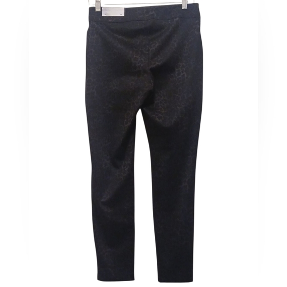 Chico's - NWT, Gray & Black Animal Print Ankle Leggings Elastic Waist US Size 4 - Picture 6 of 9